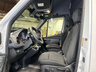 2025 Mercedes-Benz Sprinter Cargo Van 2500 Standard Roof I4 Diesel HO 144" RWD