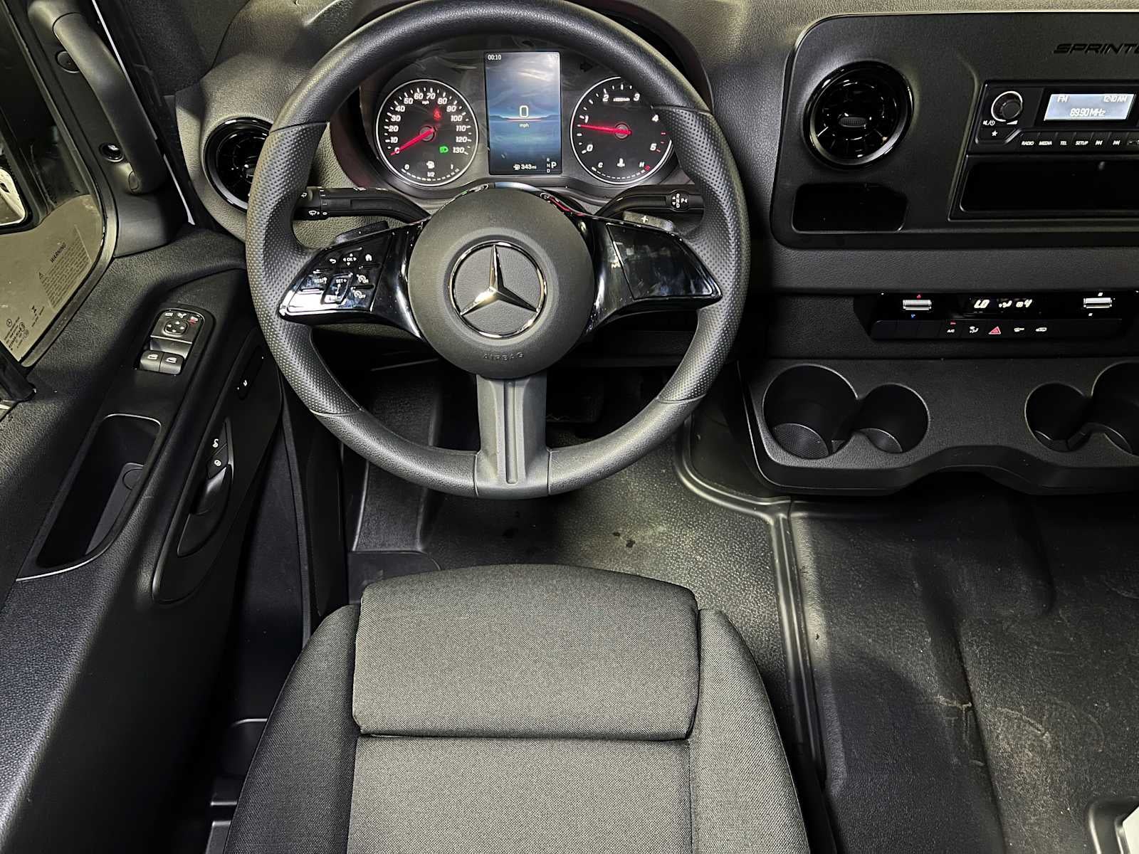 2025 Mercedes-Benz Sprinter Cargo Van 2500 Standard Roof I4 Diesel HO 144" RWD