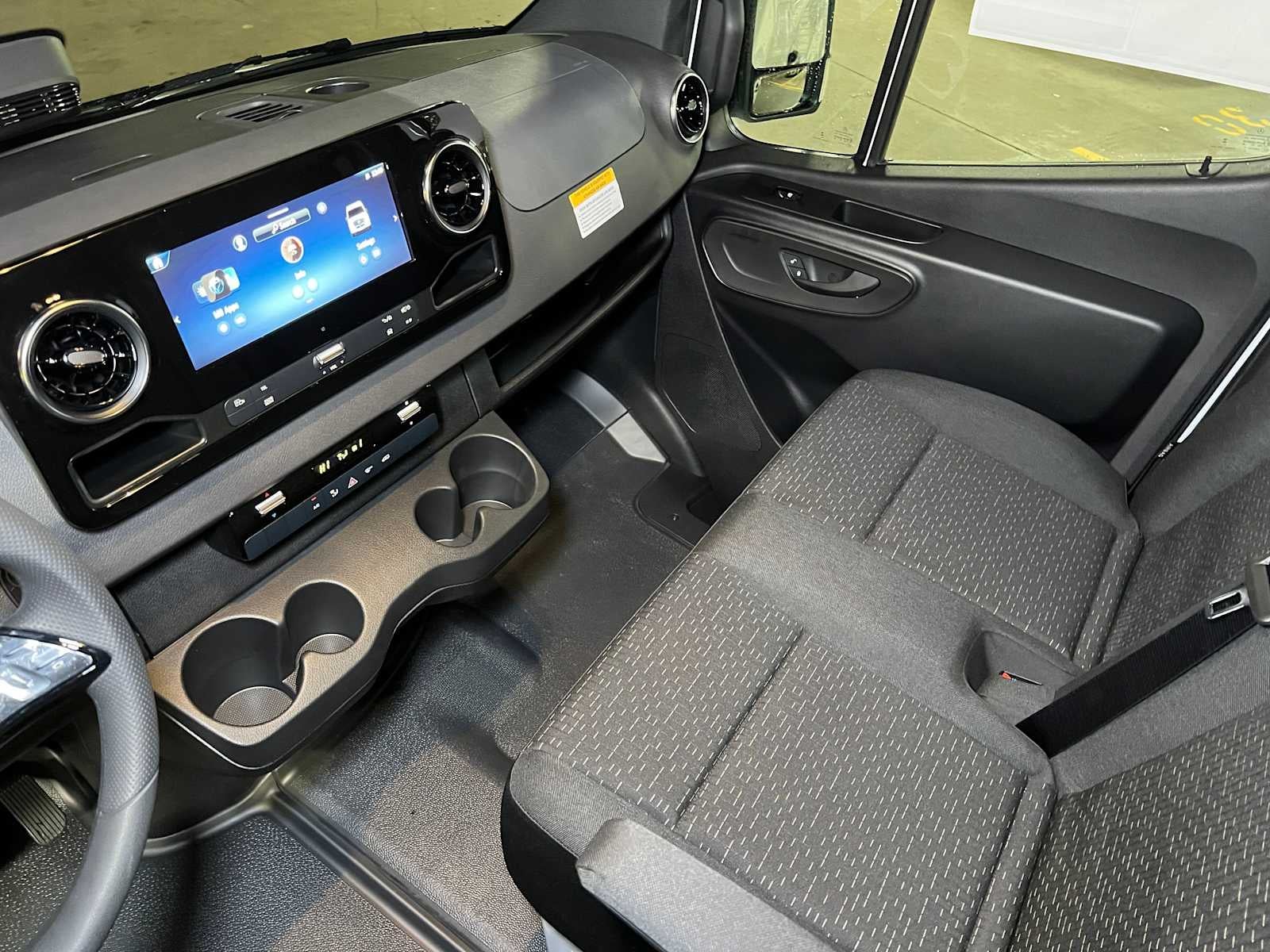 2026 Mercedes-Benz Sprinter 2500 Standard Roof I4 Diesel HO 144" RWD