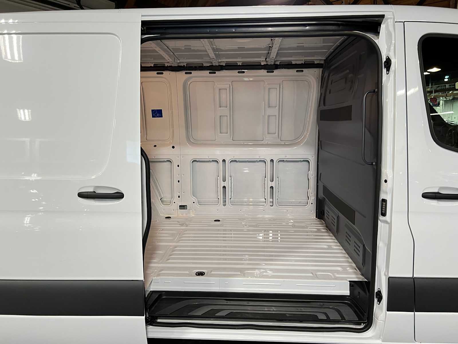 2025 Mercedes-Benz Sprinter Cargo Van 2500 Standard Roof I4 Diesel HO 144 RWD