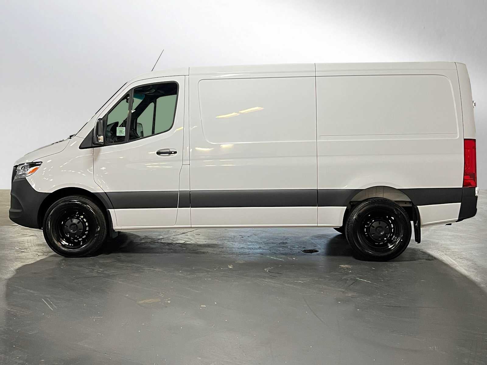 2025 Mercedes-Benz Sprinter Cargo Van 2500 Standard Roof I4 Diesel HO 144 RWD