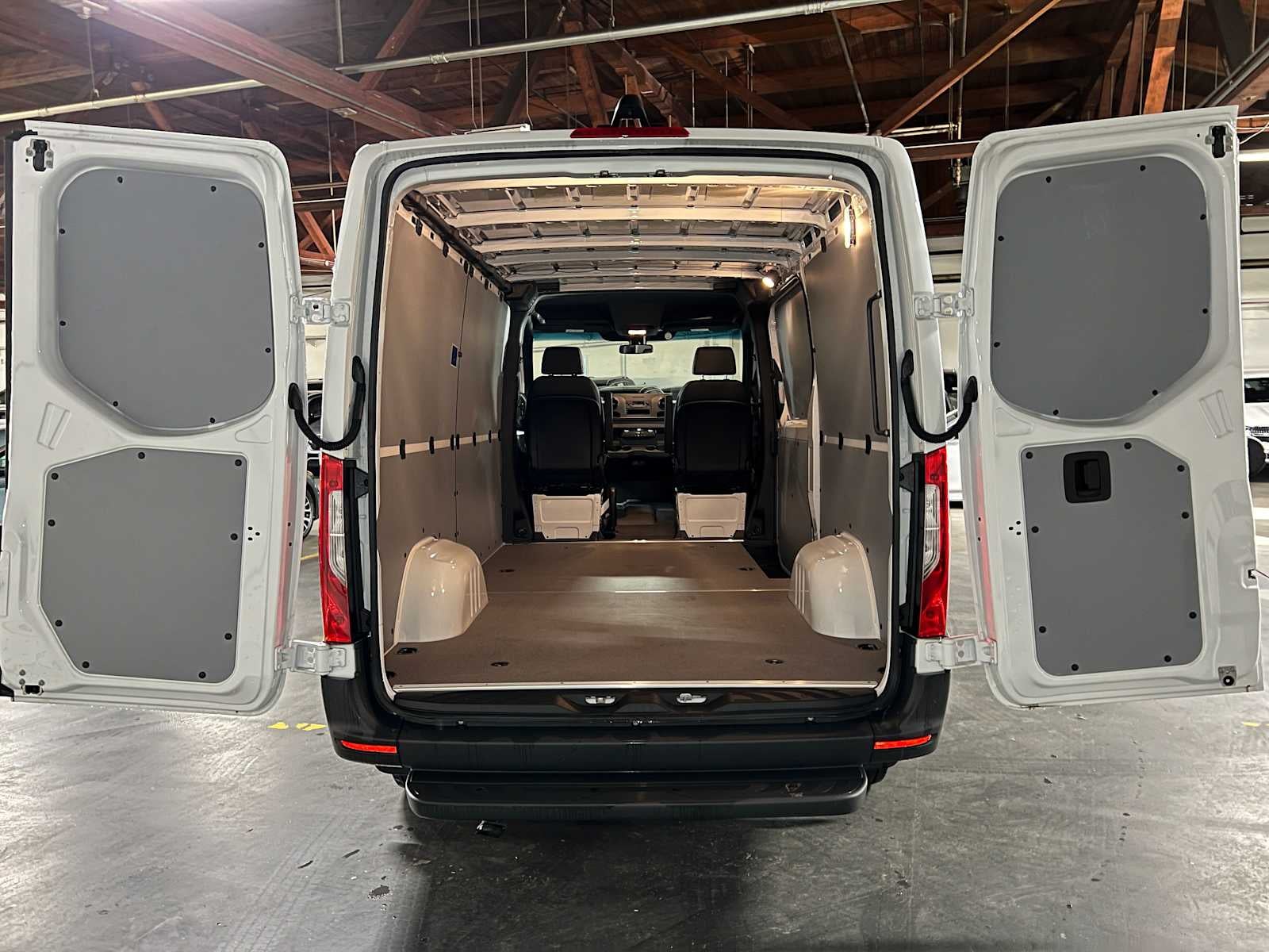 2025 Mercedes-Benz Sprinter Cargo Van 2500 Standard Roof I4 Diesel HO 144 RWD
