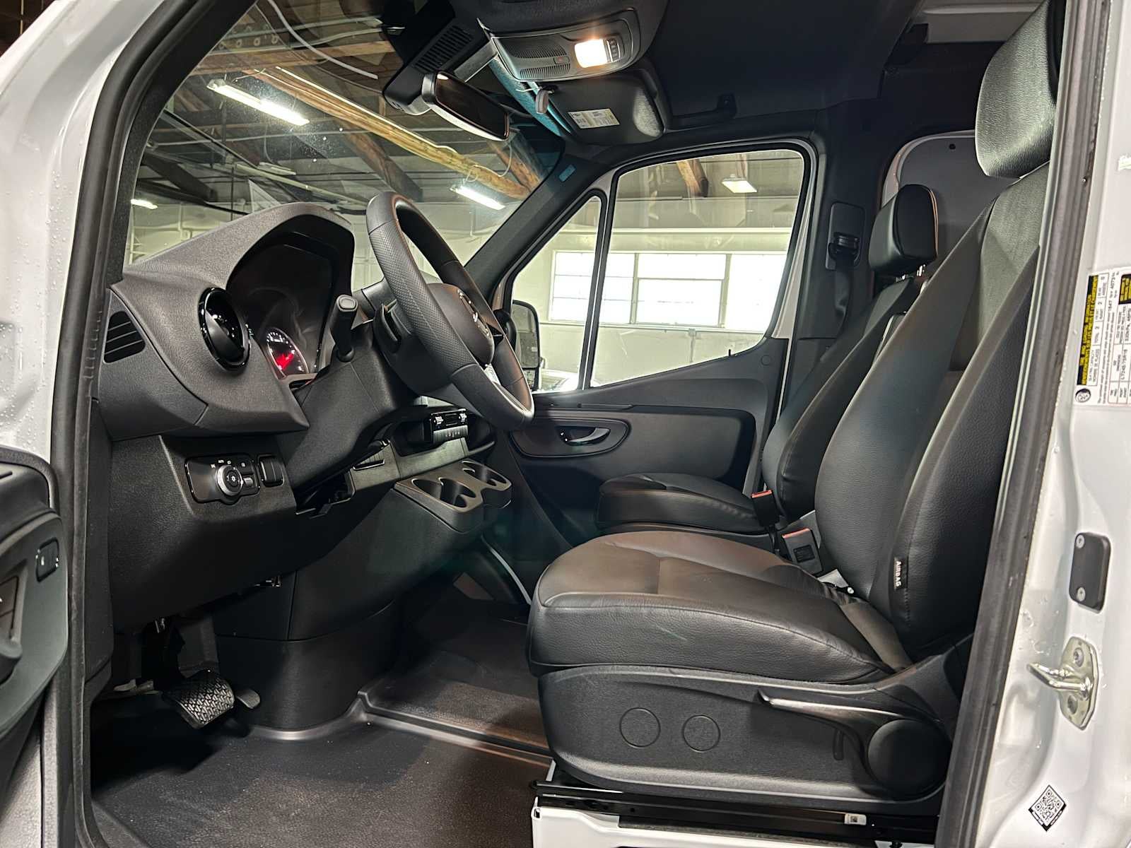 2025 Mercedes-Benz Sprinter Cargo Van 2500 Standard Roof I4 Diesel HO 144 RWD