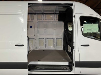 2025 Mercedes-Benz Sprinter Cargo Van 2500 Standard Roof I4 Diesel HO 144 RWD