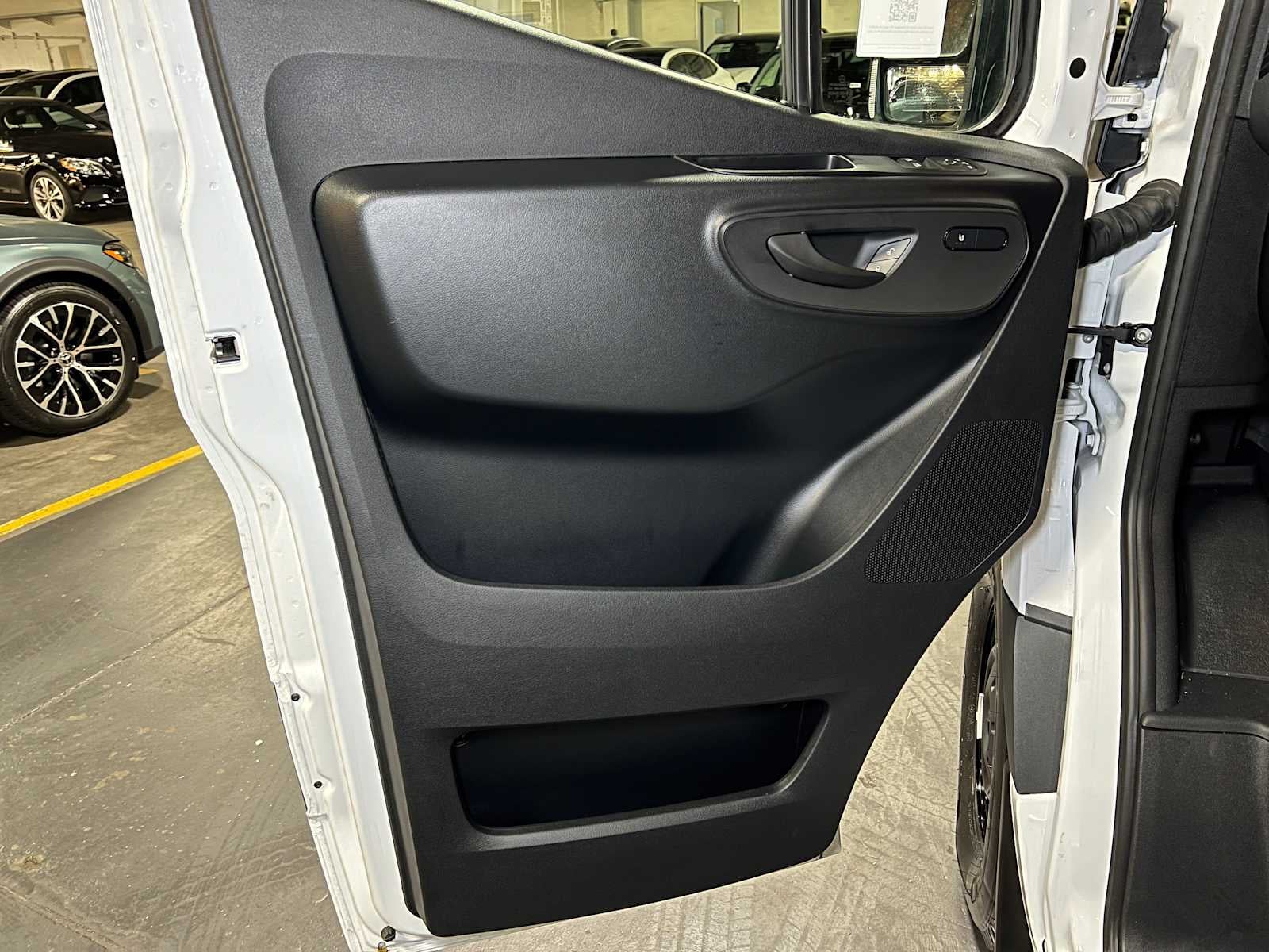 2025 Mercedes-Benz Sprinter Cargo Van 2500 Standard Roof I4 Diesel HO 144 RWD