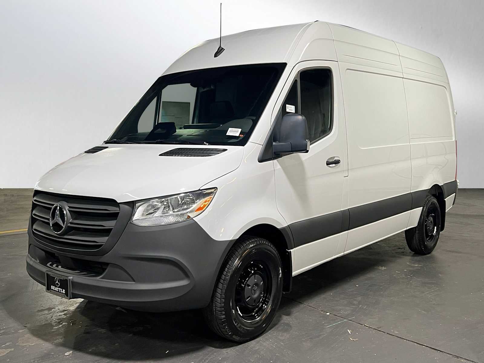 2025 Mercedes-Benz Sprinter Cargo Van 2500 Standard Roof I4 Diesel HO 144 RWD