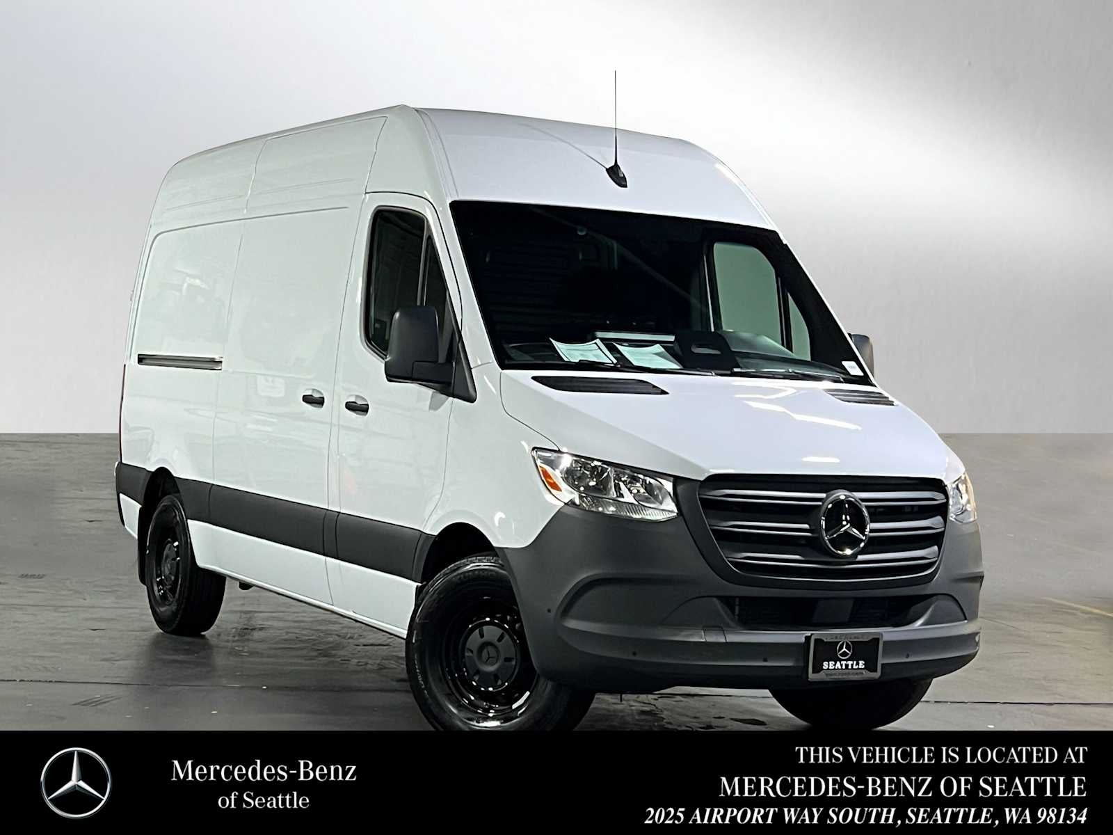 2025 Mercedes-Benz Sprinter Cargo Van 2500 Standard Roof I4 Diesel HO 144" RWD