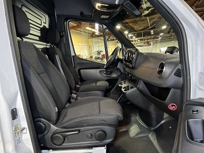 2025 Mercedes-Benz Sprinter Cargo Van 2500 Standard Roof I4 Diesel HO 144" RWD