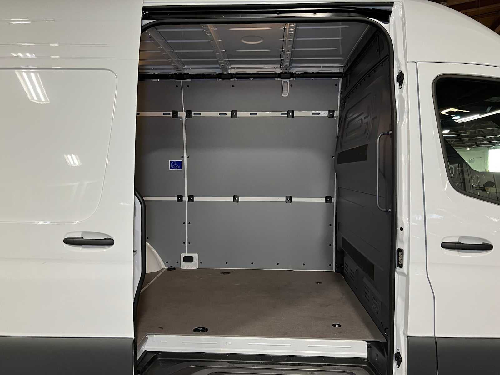 2025 Mercedes-Benz Sprinter Cargo Van 2500 Standard Roof I4 Diesel HO 144" RWD