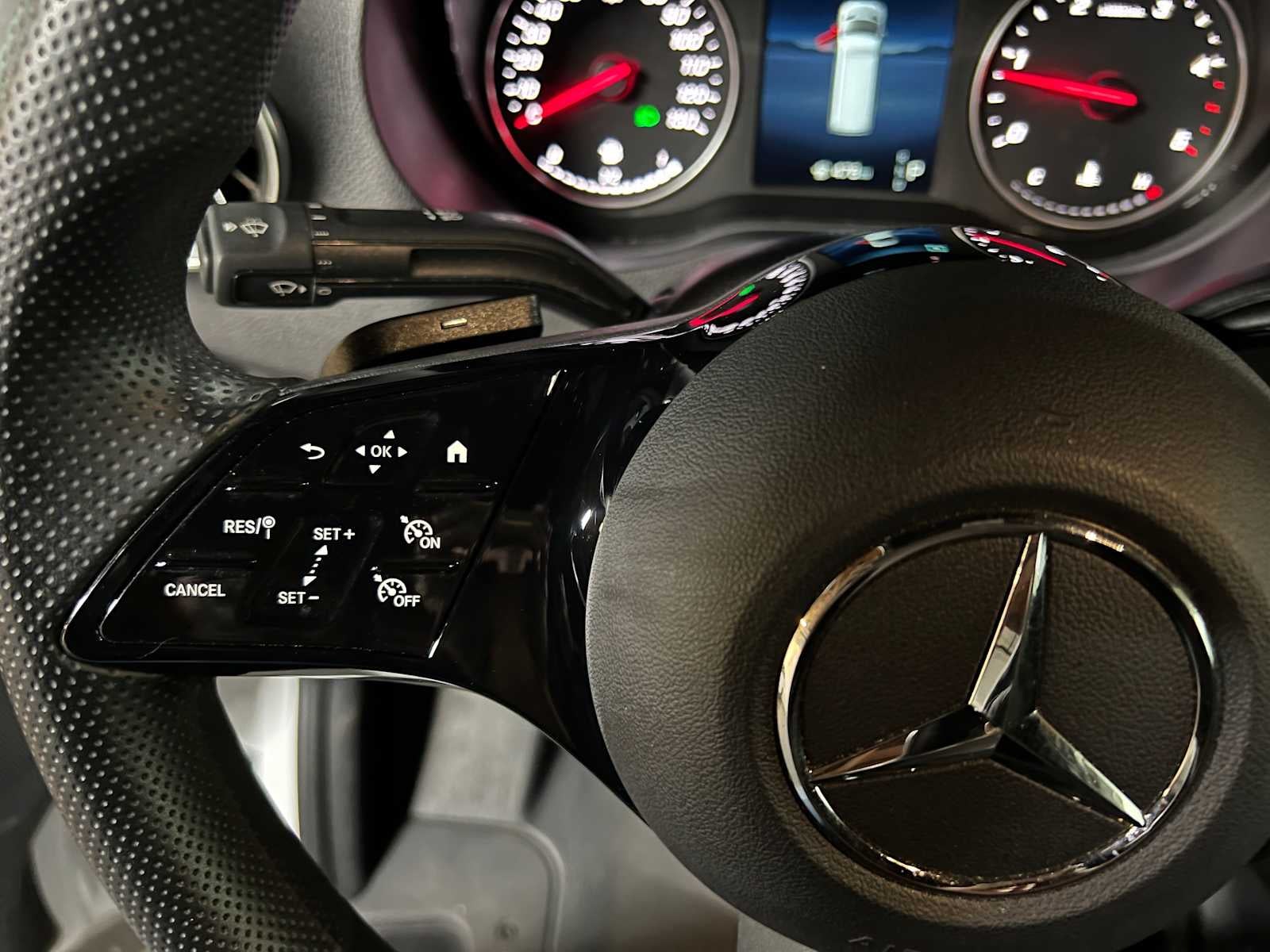 2025 Mercedes-Benz Sprinter Cargo Van 2500 Standard Roof I4 Diesel HO 144" RWD