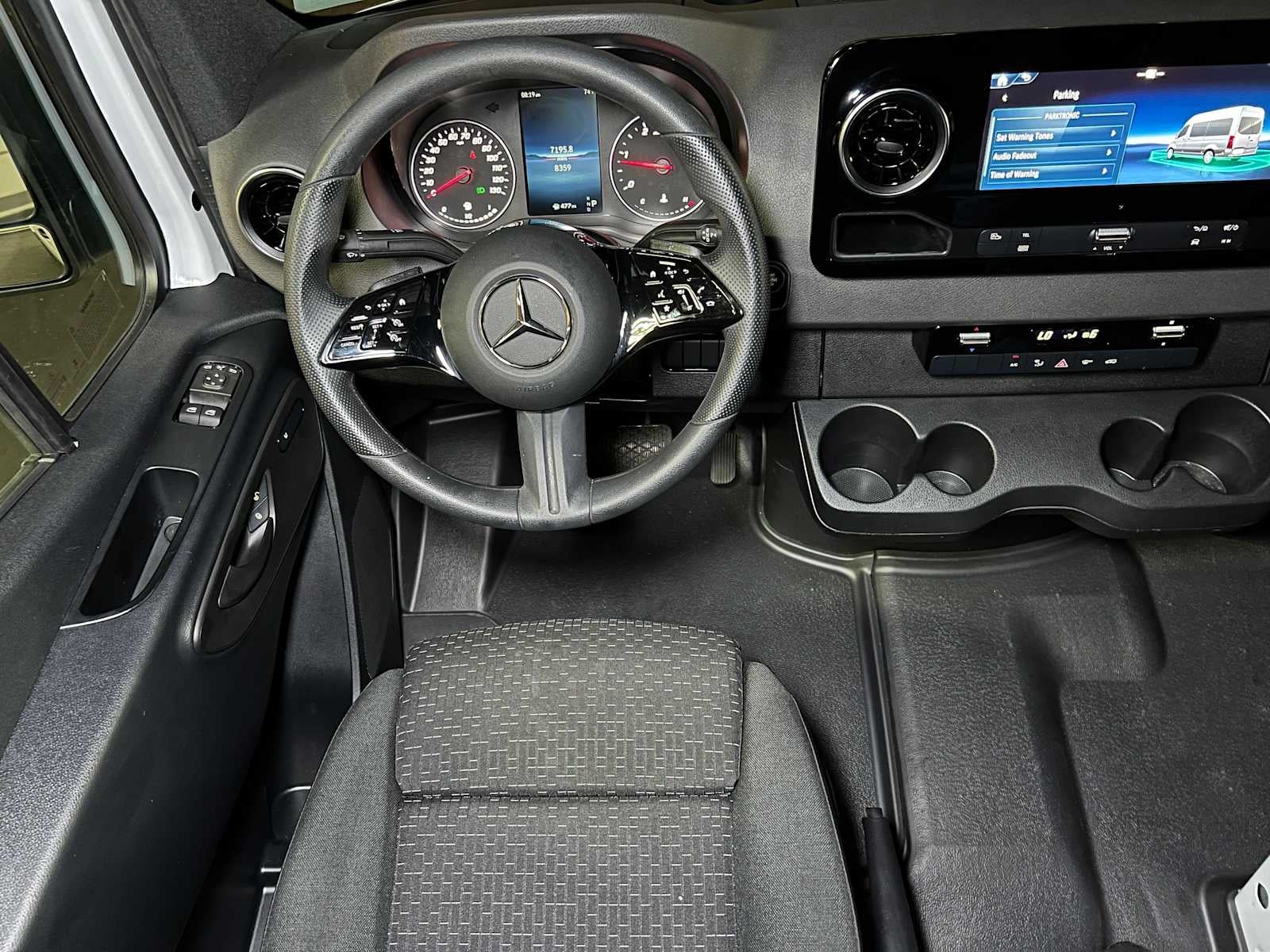 2025 Mercedes-Benz Sprinter Cargo Van 2500 Standard Roof I4 Diesel HO 144" RWD