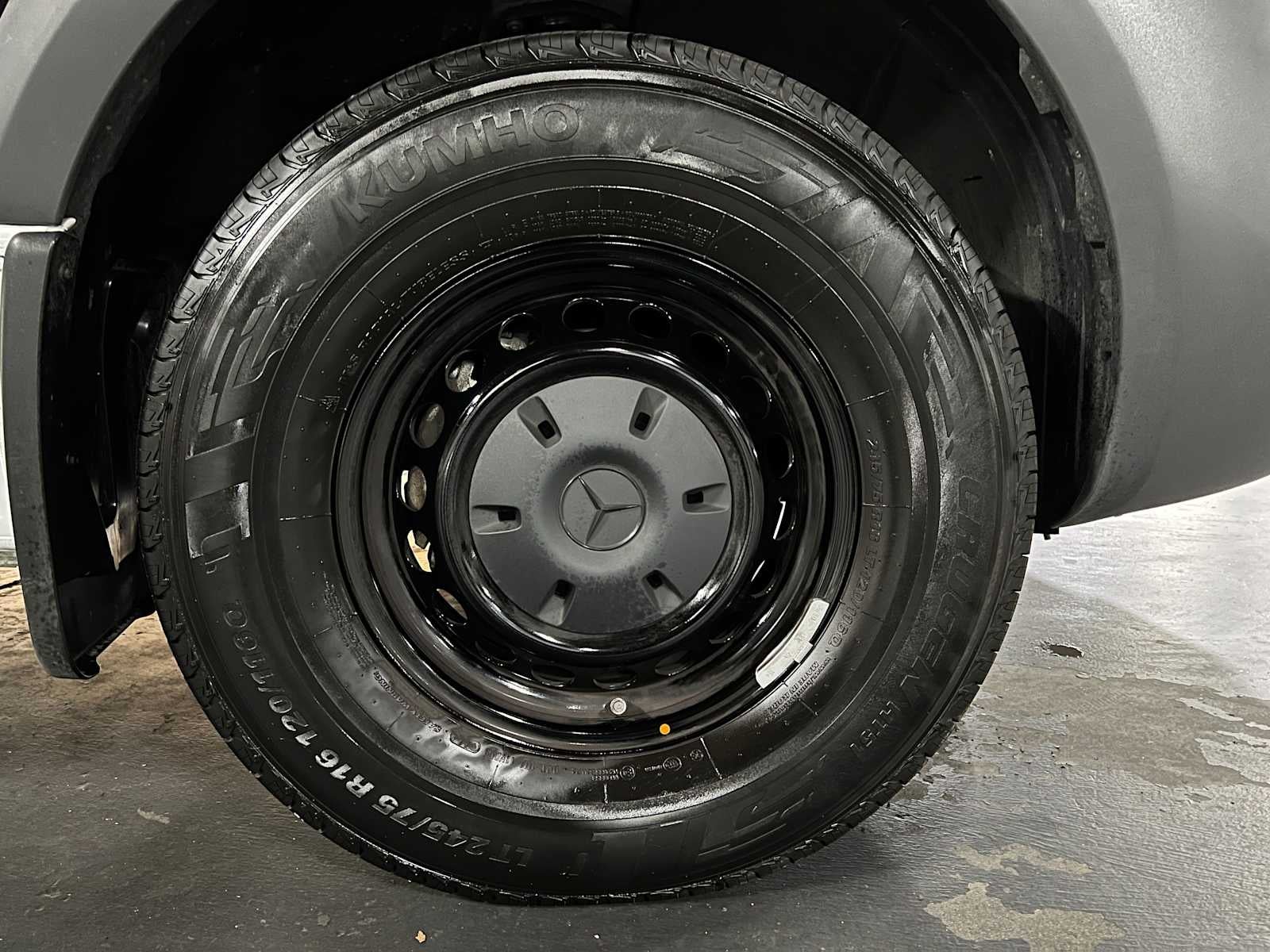 2025 Mercedes-Benz Sprinter Cargo Van 2500 Standard Roof I4 Diesel HO 144" RWD