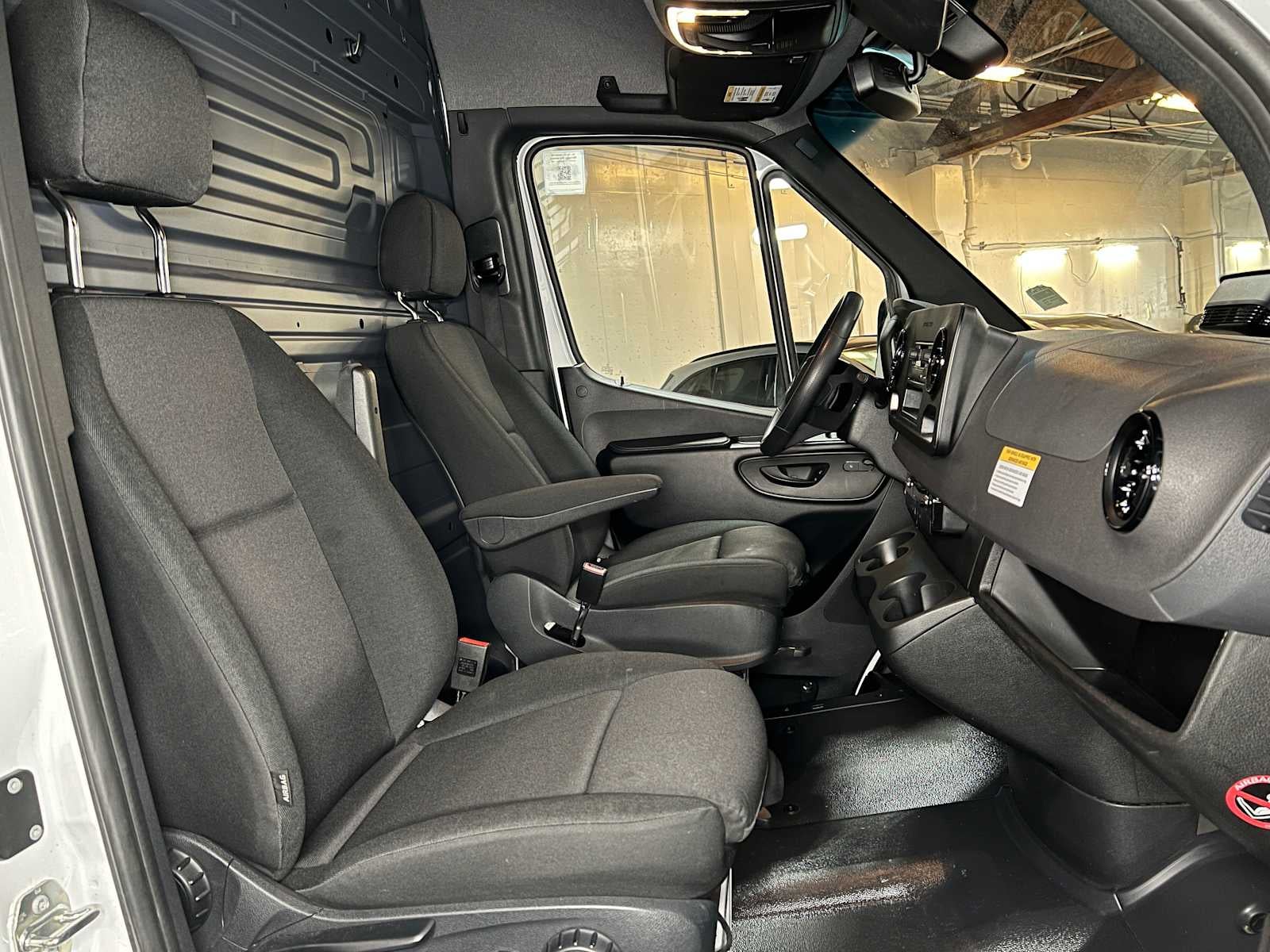 2025 Mercedes-Benz Sprinter Cargo Van 2500 Standard Roof I4 Diesel HO 144" RWD