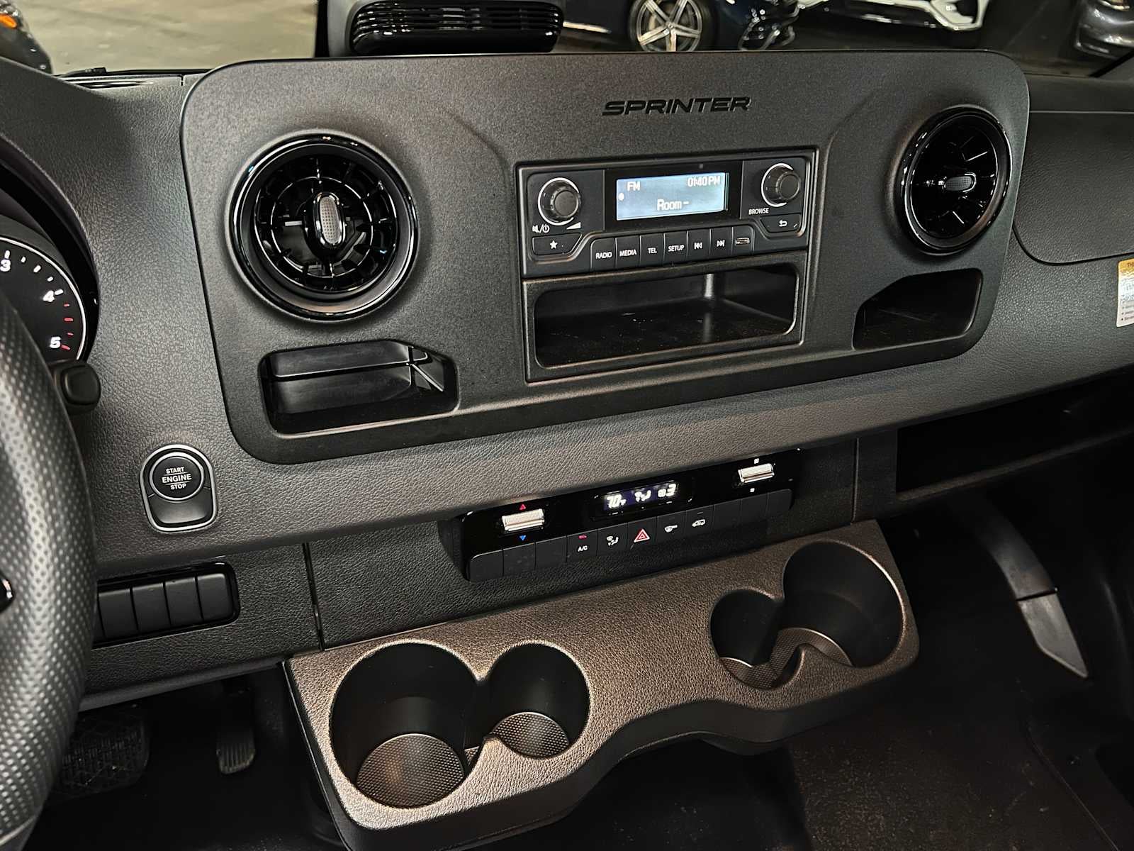 2025 Mercedes-Benz Sprinter Cargo Van 2500 Standard Roof I4 Diesel HO 144" RWD