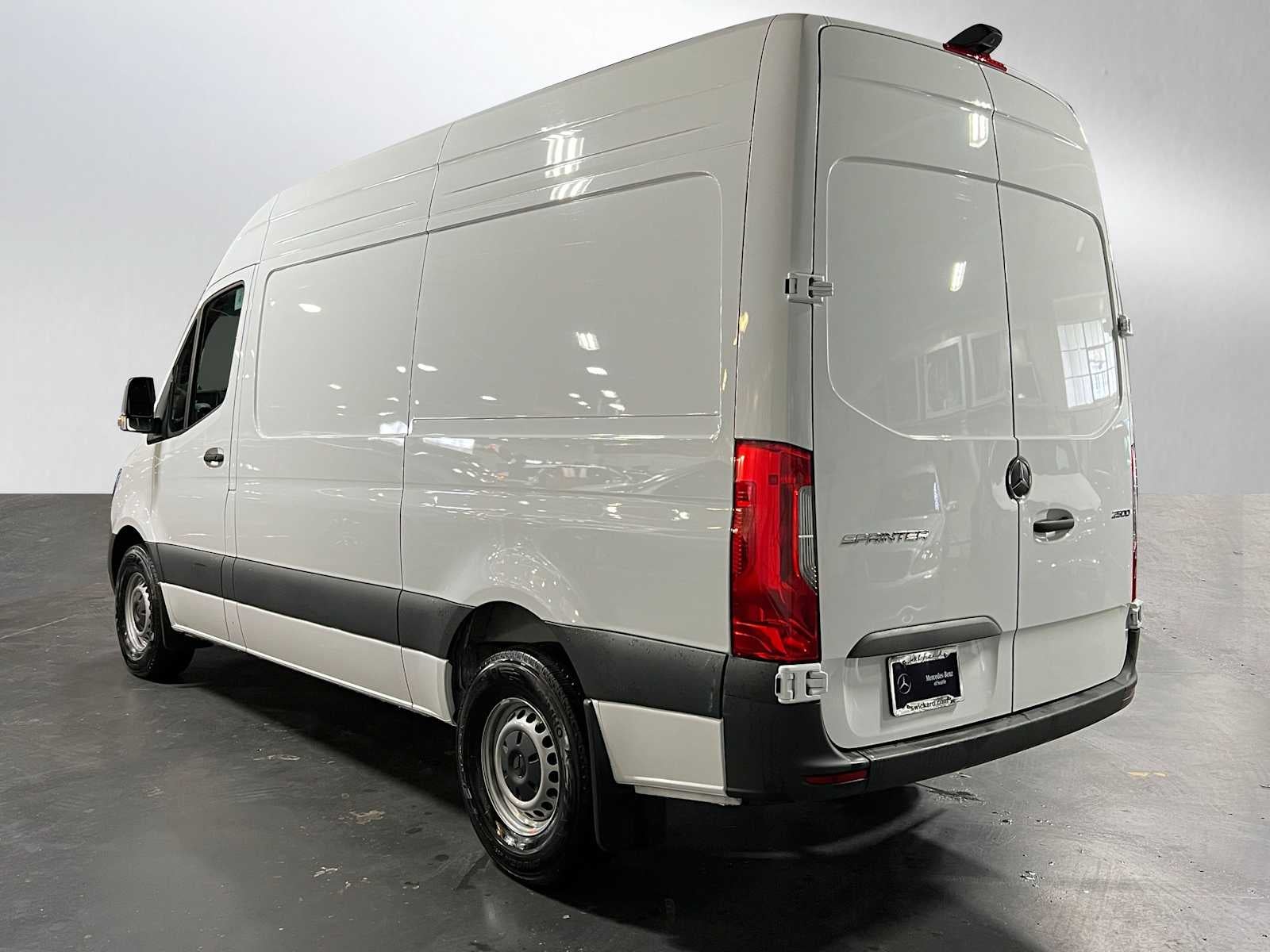 2025 Mercedes-Benz Sprinter Cargo Van 2500 Standard Roof I4 Diesel HO 144" RWD
