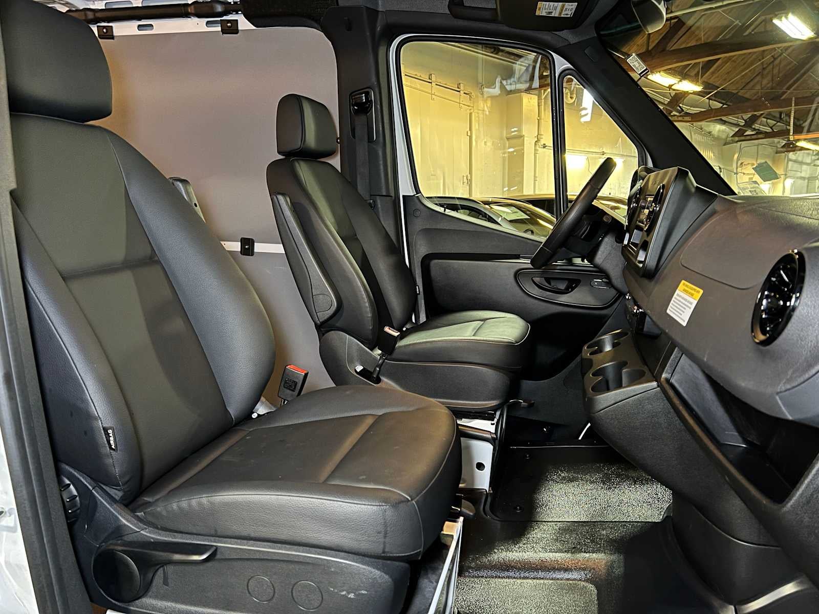 2025 Mercedes-Benz Sprinter Cargo Van 2500 Standard Roof I4 Diesel HO 144" RWD