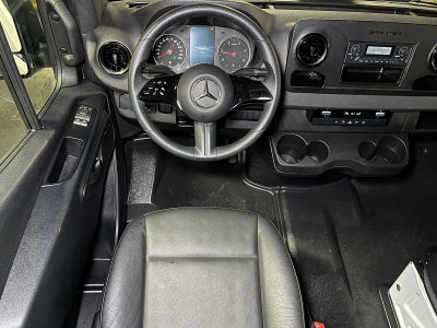 2025 Mercedes-Benz Sprinter Cargo Van 2500 Standard Roof I4 Diesel HO 144" RWD