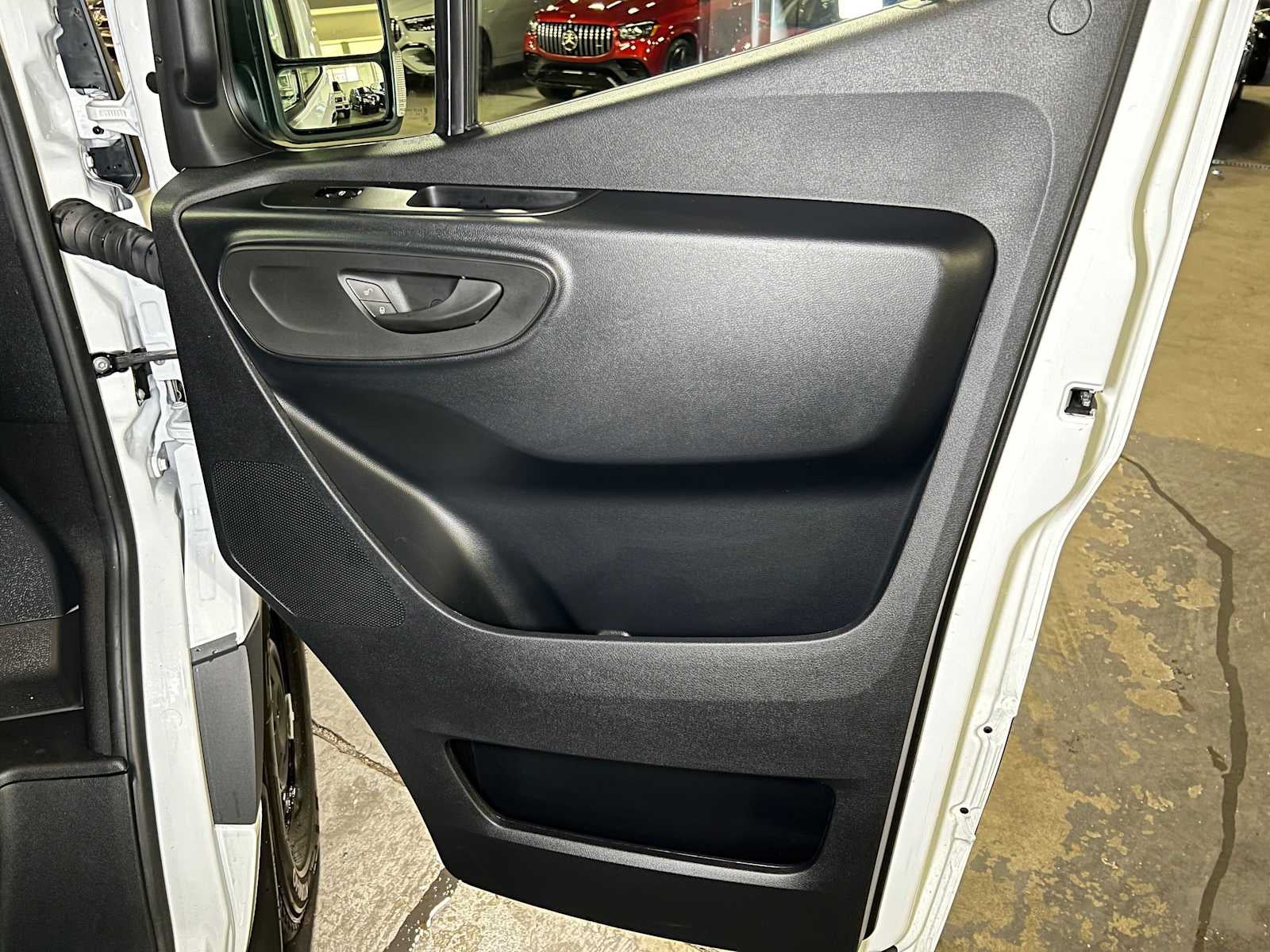 2026 Mercedes-Benz Sprinter Cargo 2500 Standard Roof I4 Diesel HO 144 RWD