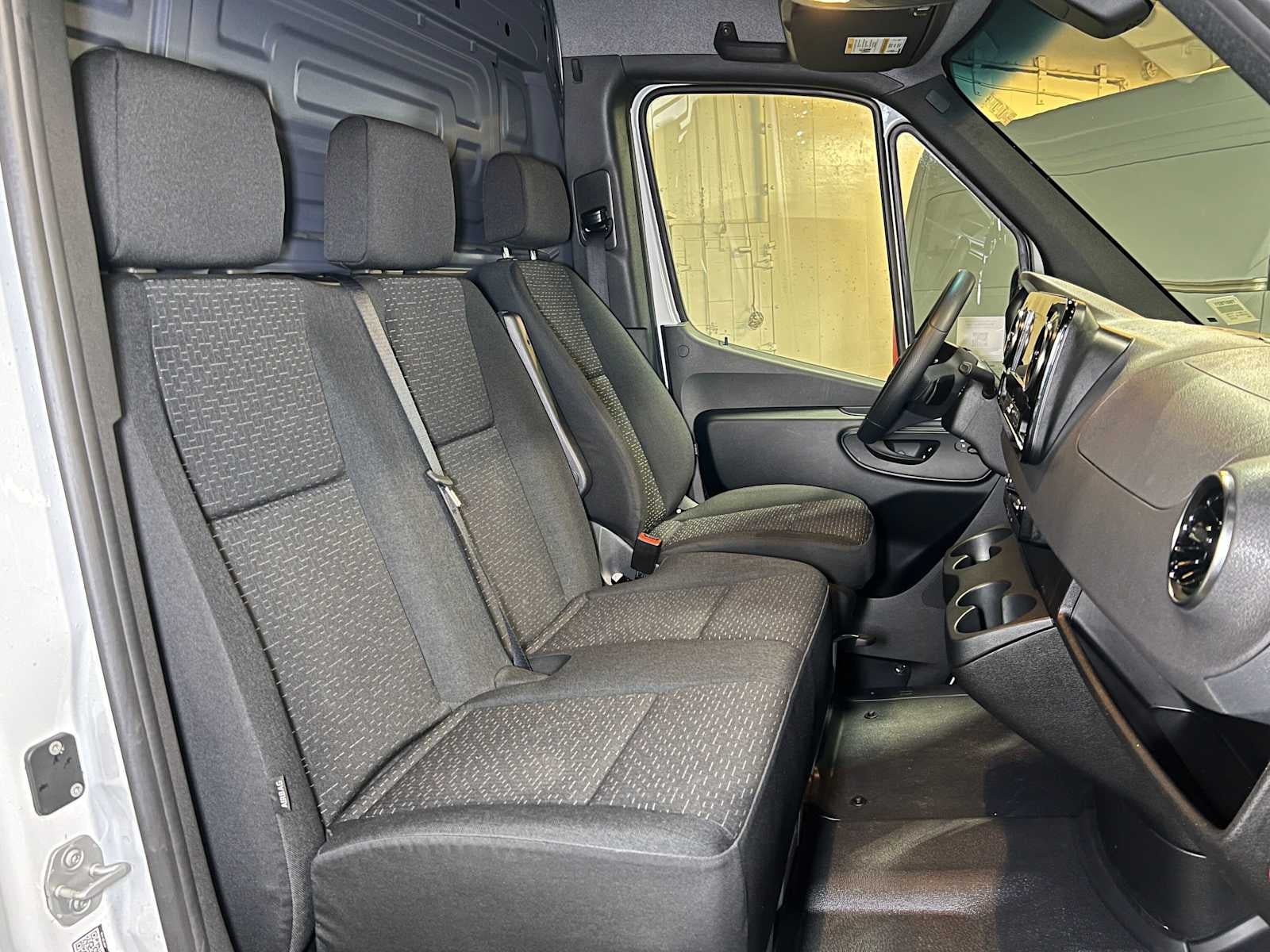 2026 Mercedes-Benz Sprinter Cargo 2500 Standard Roof I4 Diesel HO 144 RWD