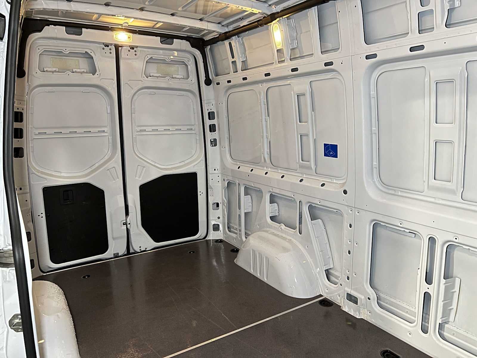 2026 Mercedes-Benz Sprinter Cargo 2500 Standard Roof I4 Diesel HO 144 RWD