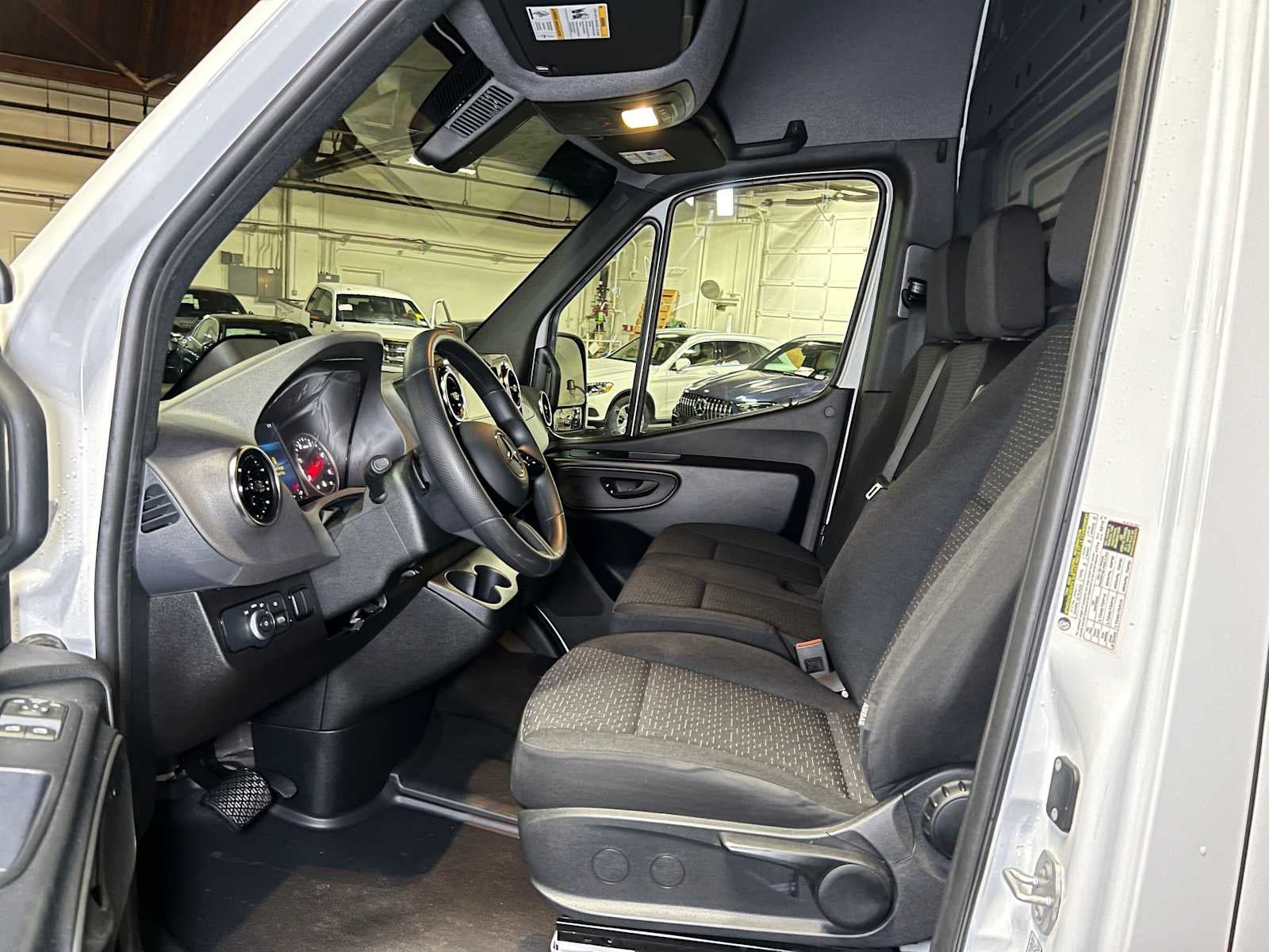 2026 Mercedes-Benz Sprinter Cargo 2500 Standard Roof I4 Diesel HO 144 RWD