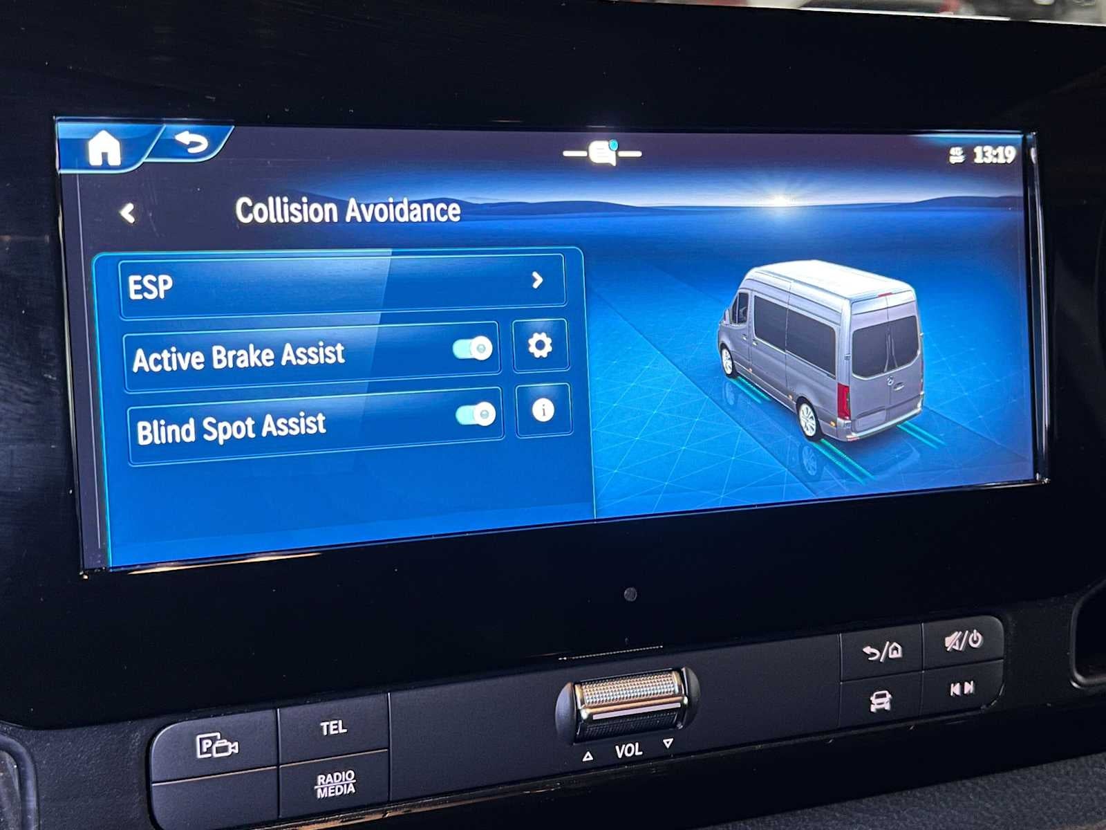 2026 Mercedes-Benz Sprinter Cargo 2500 Standard Roof I4 Diesel HO 144 RWD