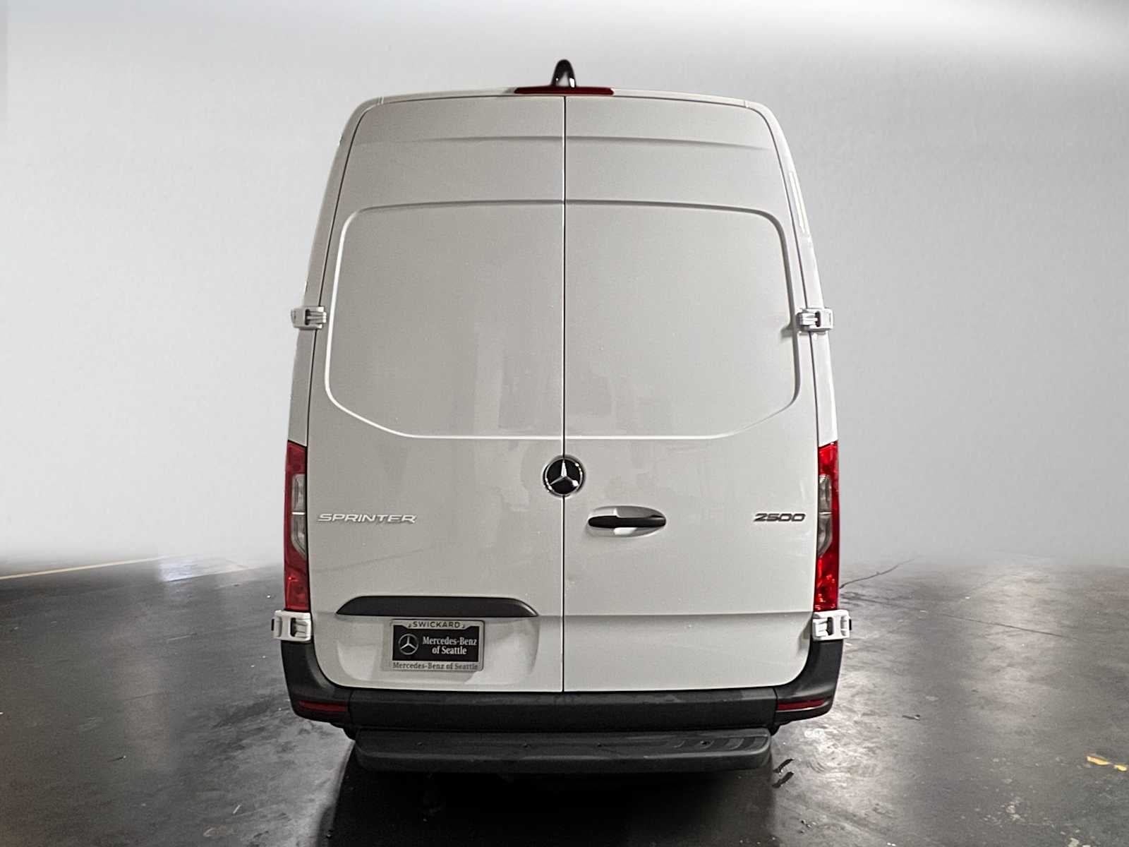 2026 Mercedes-Benz Sprinter Cargo 2500 Standard Roof I4 Diesel HO 144 RWD