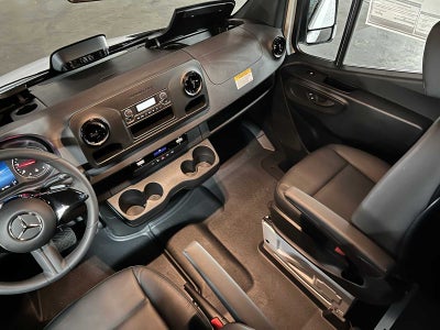 2025 Mercedes-Benz Sprinter Cargo Van 2500 Standard Roof I4 Diesel HO 144 RWD