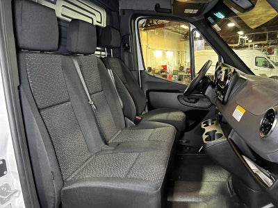 2026 Mercedes-Benz Sprinter Cargo 2500 Standard Roof I4 Diesel HO 144 RWD