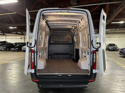 2026 Mercedes-Benz Sprinter Cargo 2500 Standard Roof I4 Diesel HO 144 RWD