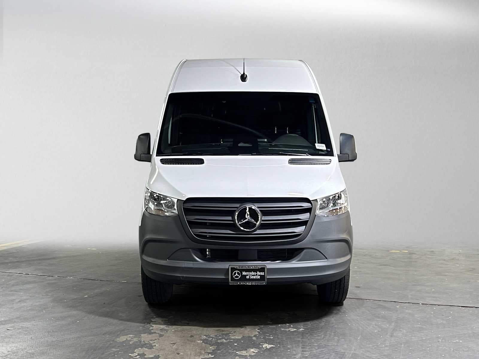 2026 Mercedes-Benz Sprinter Cargo 2500 Standard Roof I4 Diesel HO 144 RWD