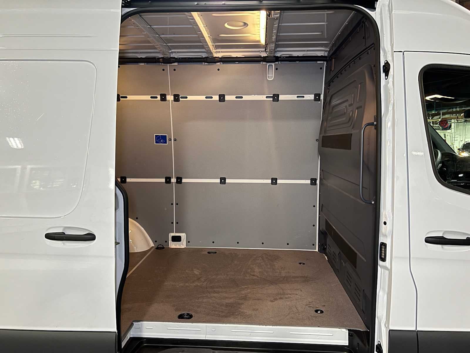 2025 Mercedes-Benz Sprinter Cargo Van 2500 Standard Roof I4 Diesel HO 144" RWD