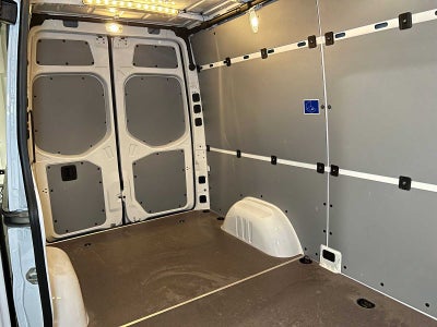 2025 Mercedes-Benz Sprinter Cargo Van 2500 Standard Roof I4 Diesel HO 144" RWD