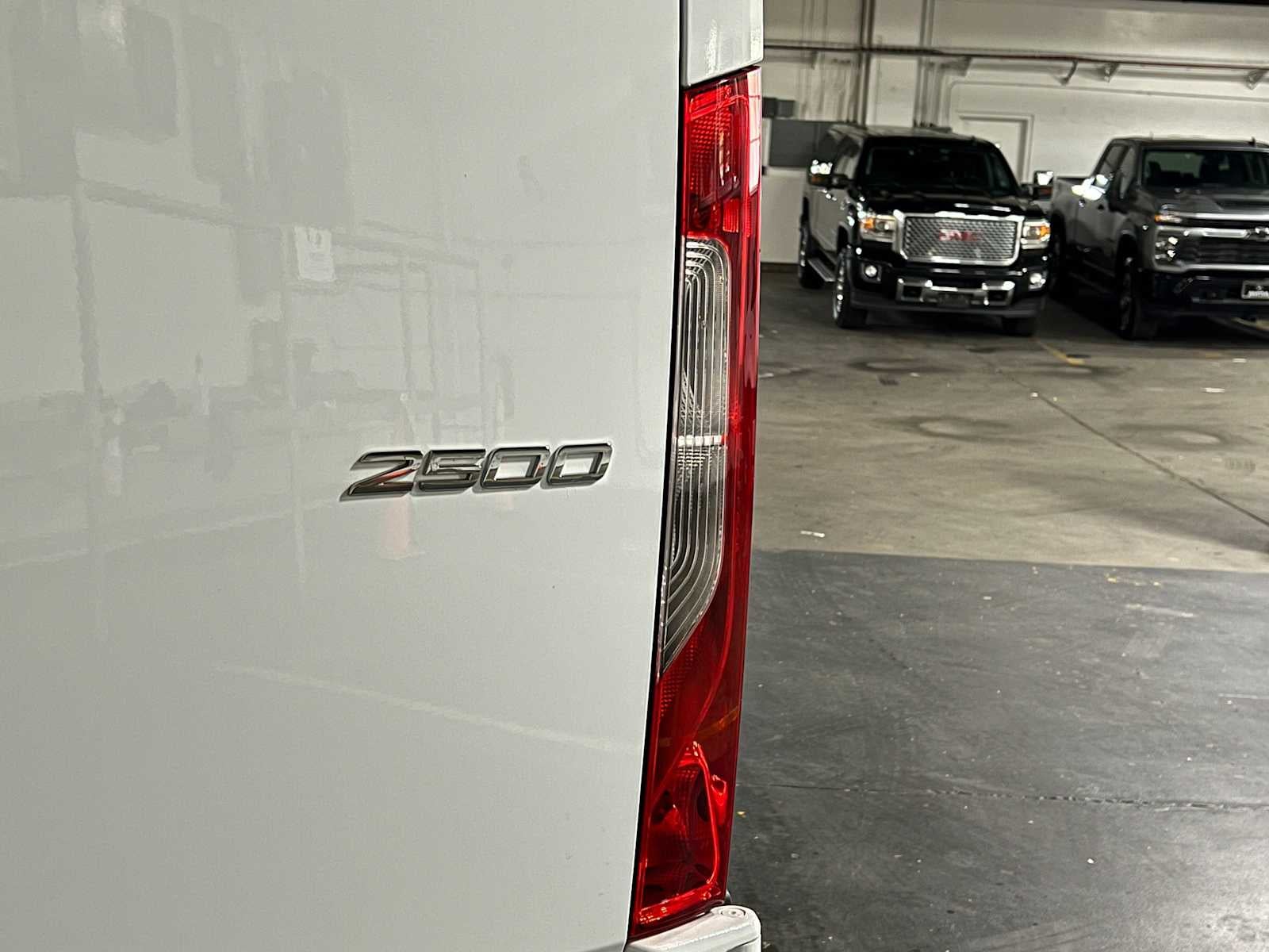 2025 Mercedes-Benz Sprinter Cargo Van 2500 Standard Roof I4 Diesel HO 144" RWD