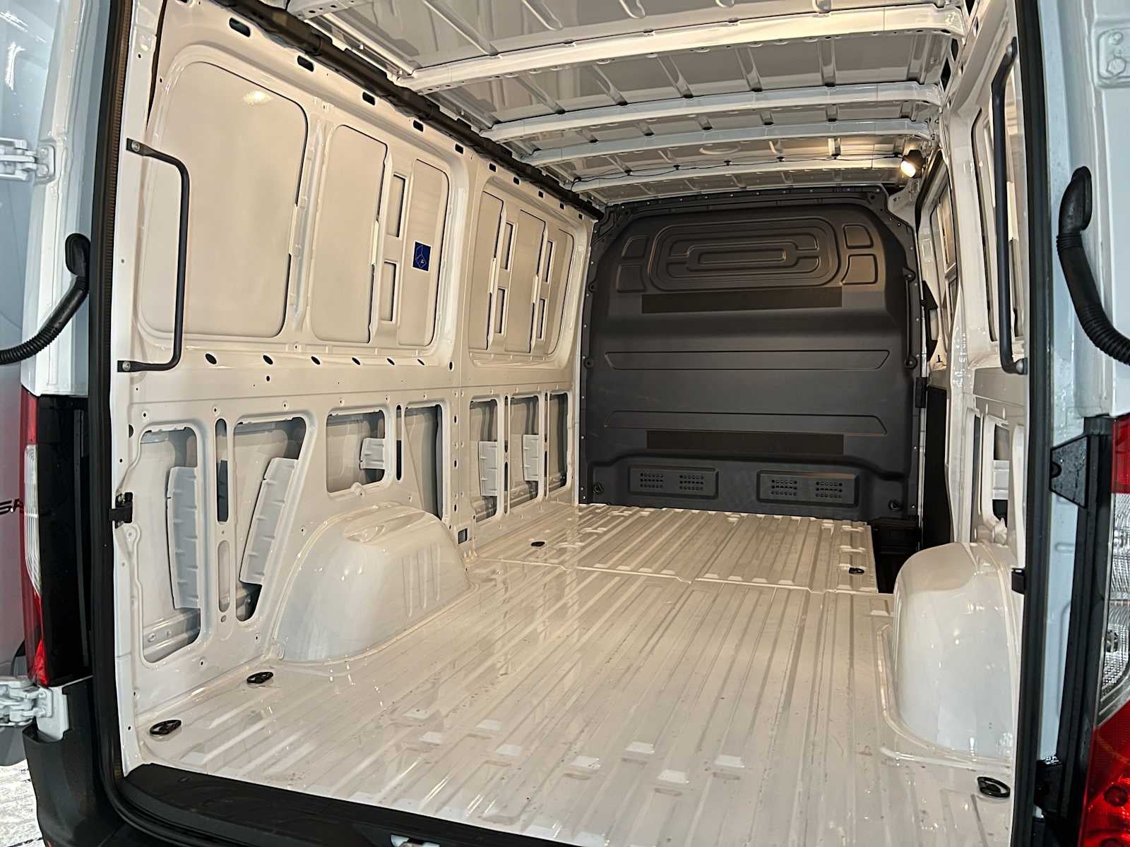 2025 Mercedes-Benz Sprinter Cargo Van 2500 Standard Roof I4 Diesel HO 144 RWD