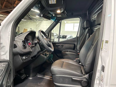 2025 Mercedes-Benz Sprinter Cargo Van 2500 Standard Roof I4 Diesel HO 144 RWD