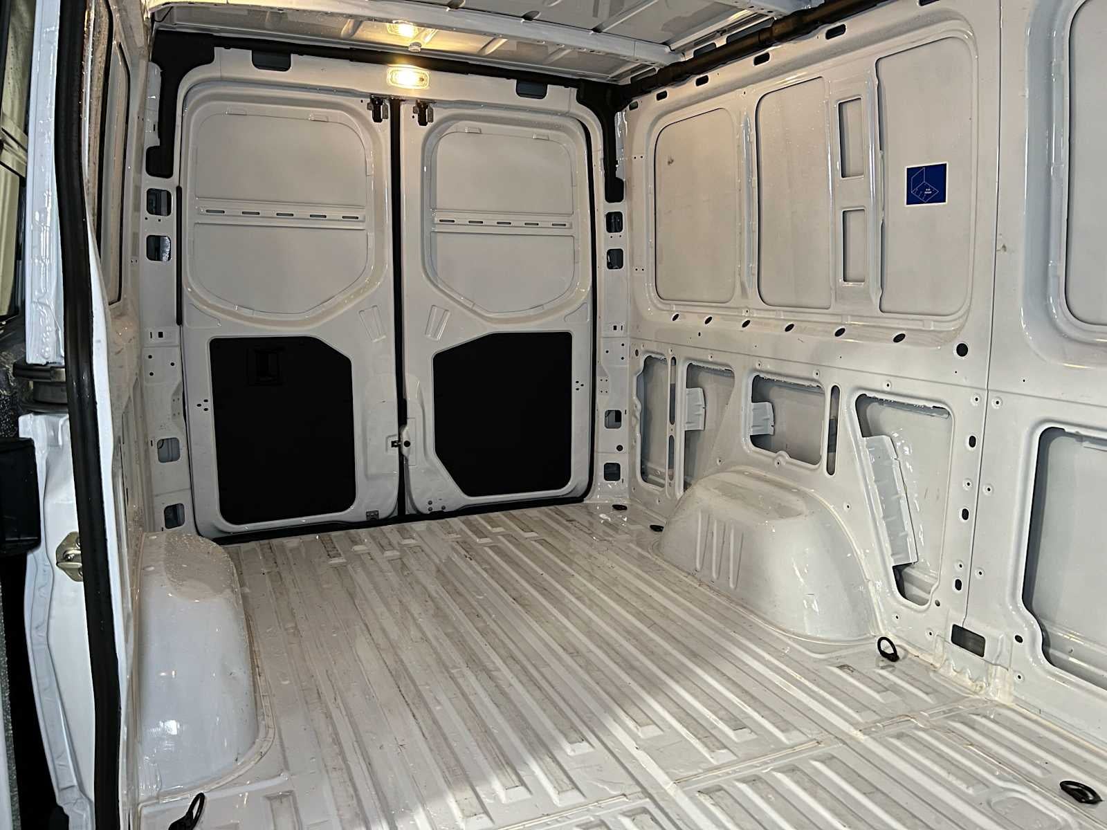 2025 Mercedes-Benz Sprinter Cargo Van 2500 Standard Roof I4 Diesel HO 144" RWD