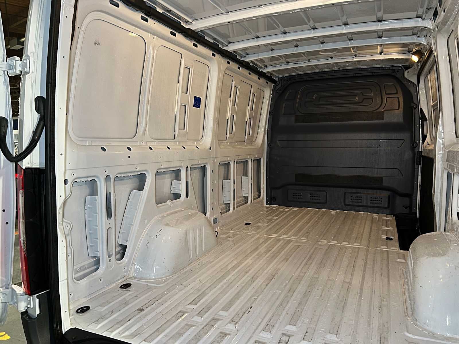 2025 Mercedes-Benz Sprinter Cargo Van 2500 Standard Roof I4 Diesel HO 144" RWD