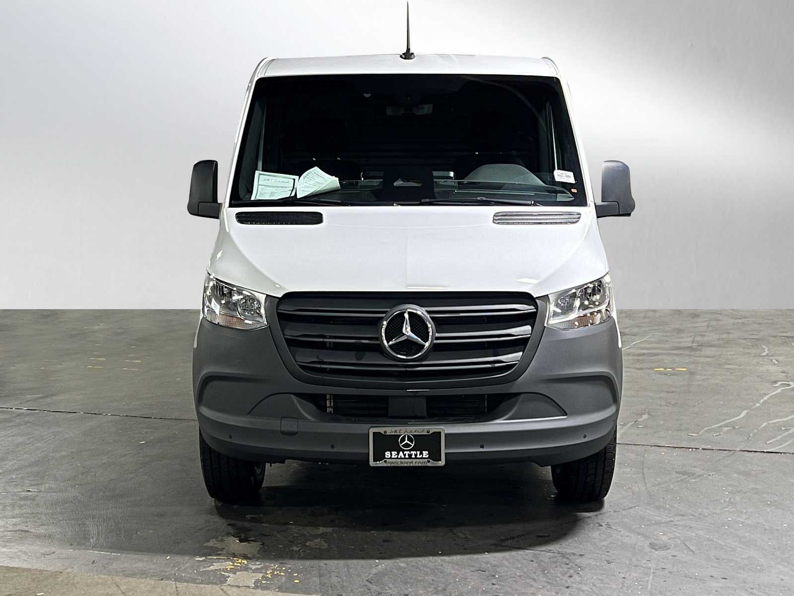 2025 Mercedes-Benz Sprinter Cargo Van 2500 Standard Roof I4 Diesel HO 144" RWD