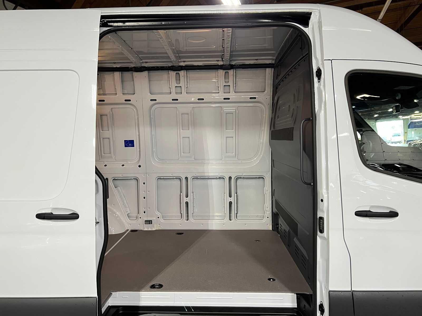 2025 Mercedes-Benz Sprinter Cargo Van 2500 Standard Roof I4 Diesel HO 144 RWD