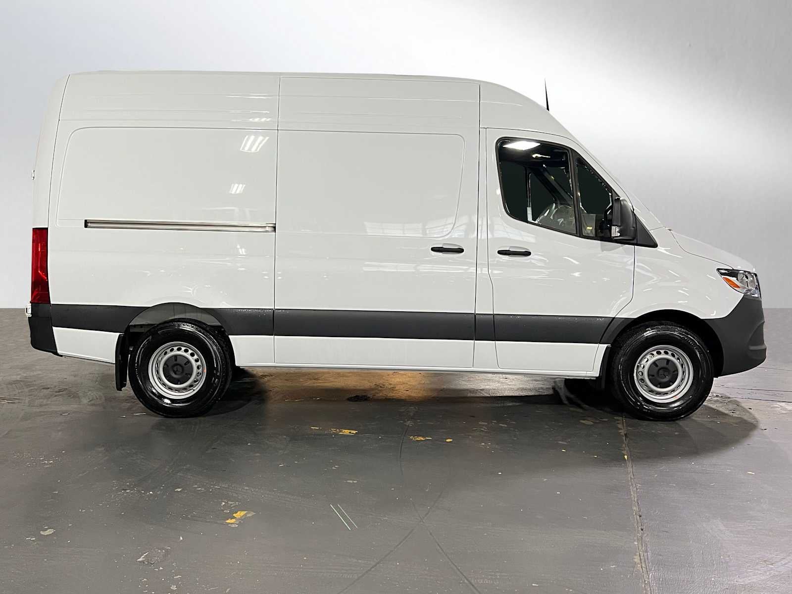 2025 Mercedes-Benz Sprinter Cargo Van 2500 Standard Roof I4 Diesel HO 144 RWD