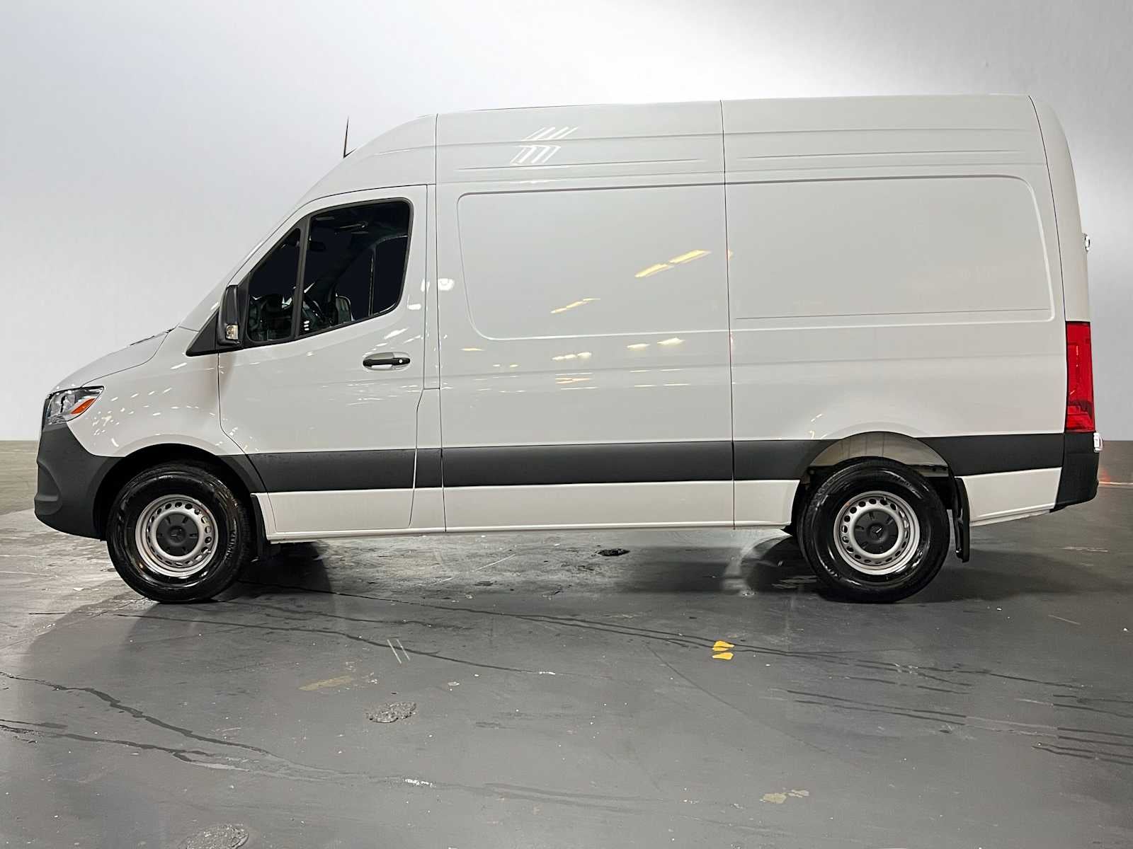 2025 Mercedes-Benz Sprinter Cargo Van 2500 Standard Roof I4 Diesel HO 144 RWD