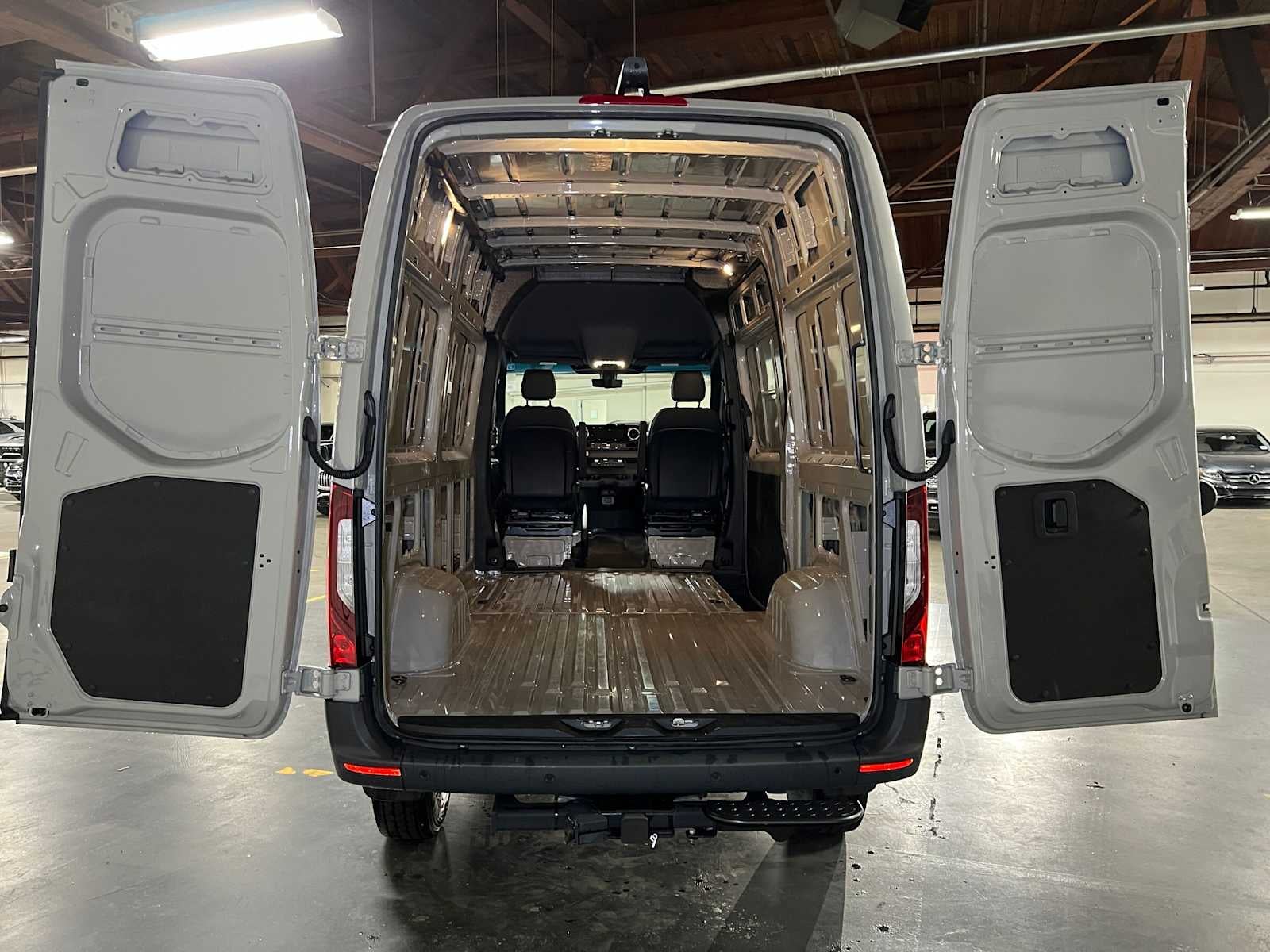 2026 Mercedes-Benz Sprinter Cargo 2500 Standard Roof I4 Diesel HO 144 AWD