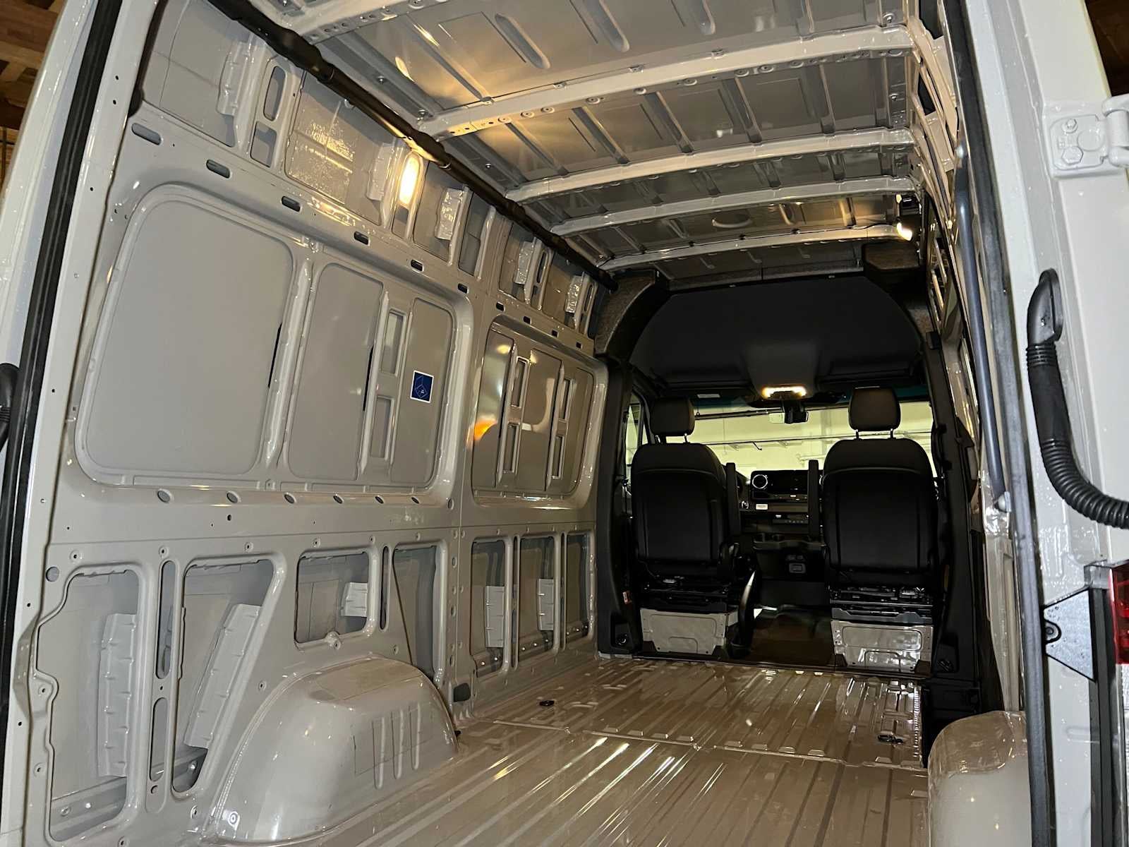 2026 Mercedes-Benz Sprinter Cargo 2500 Standard Roof I4 Diesel HO 144 AWD