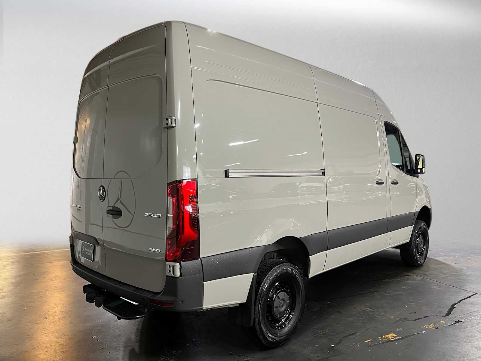 2026 Mercedes-Benz Sprinter Cargo 2500 Standard Roof I4 Diesel HO 144 AWD