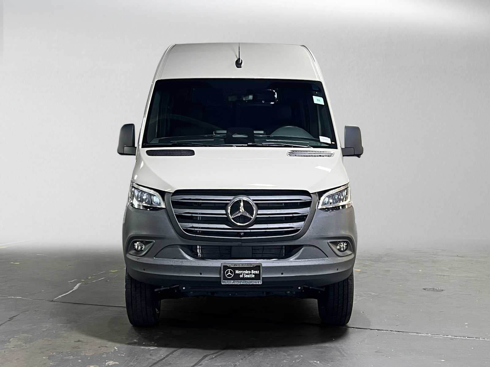 2026 Mercedes-Benz Sprinter Cargo 2500 Standard Roof I4 Diesel HO 144 AWD