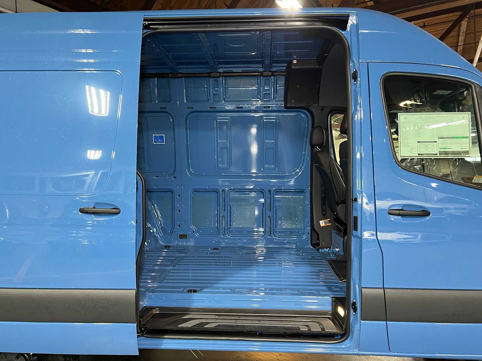 2027 Mercedes-Benz Sprinter Cargo 2500 Standard Roof I4 Diesel HO 144 AWD