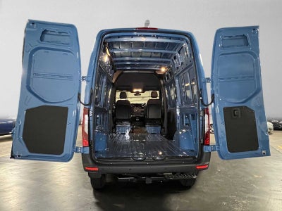 2027 Mercedes-Benz Sprinter Cargo 2500 Standard Roof I4 Diesel HO 144 AWD