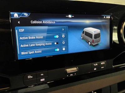 2027 Mercedes-Benz Sprinter Cargo 2500 Standard Roof I4 Diesel HO 144 AWD