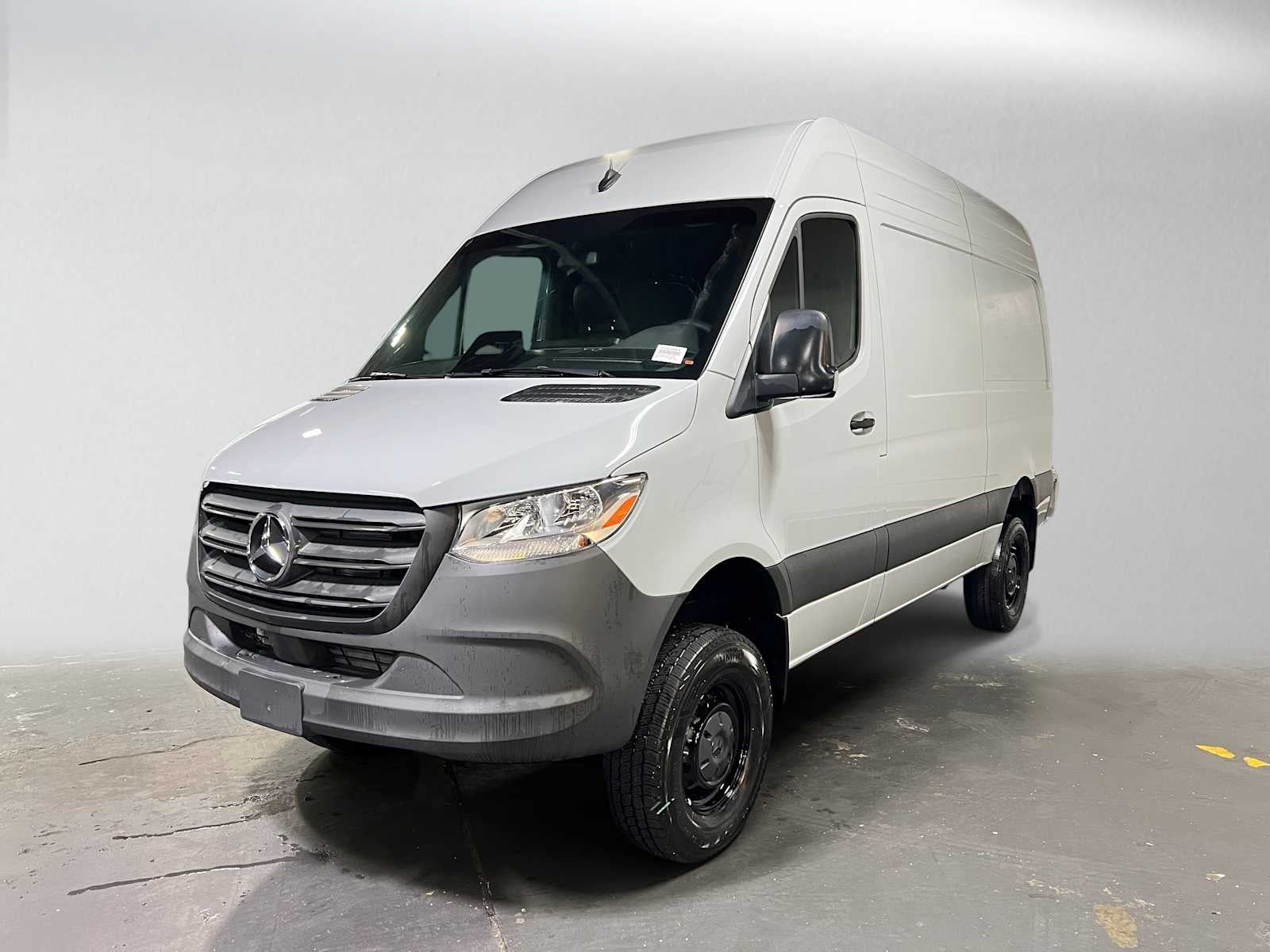 2025 Mercedes-Benz Sprinter Cargo Van 2500 Standard Roof I4 Diesel HO 144 AWD